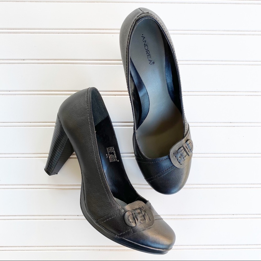 Andrea Black Leather Round Toe Buckle Detail Heels Size 10 Platform Pumps